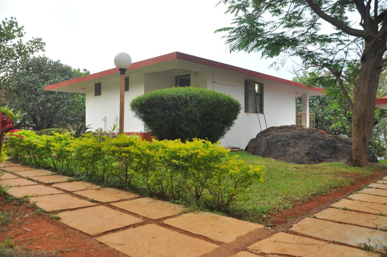 Koyna Lake Resort Koynanagar Exterior foto